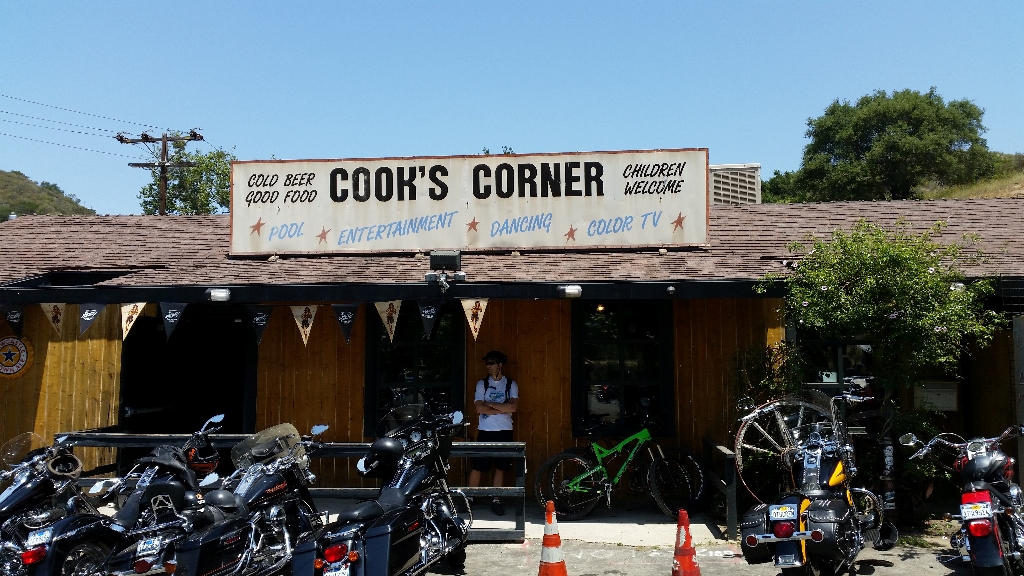Tag 1: Los Angeles - Palm Springs mit Stop bei Cook's Corner